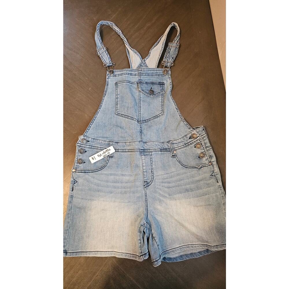 Bit &‎ Brittle Overall light wash jean Shorts size 10